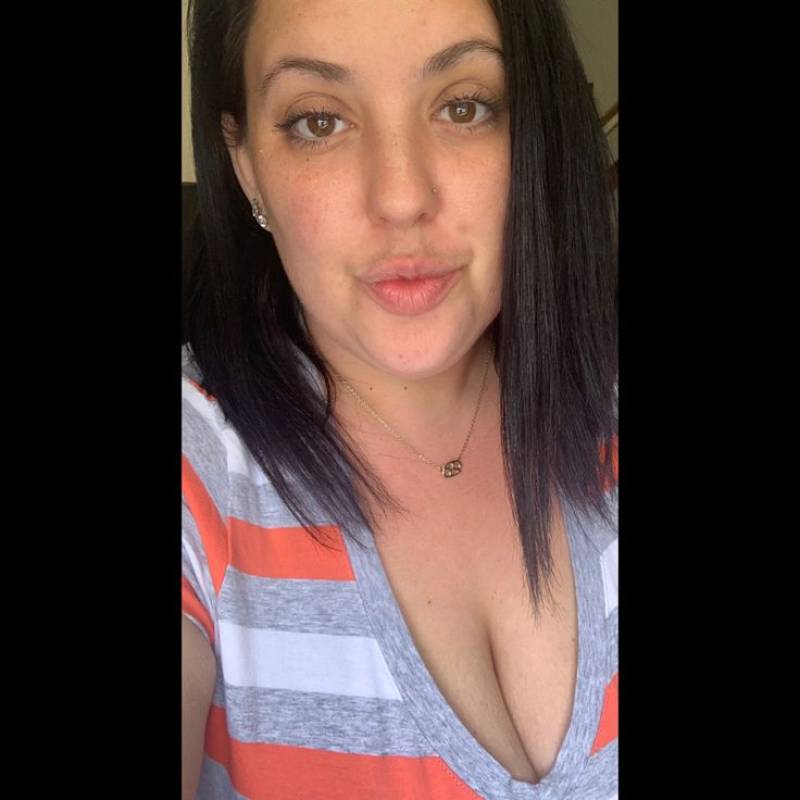 Dating in Frankfurt: Olivia. 31 years old. Free Online Dating.