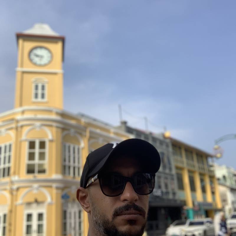 Meet Moe, 18 Male from Suíça - Free Online Dating at AhhDate