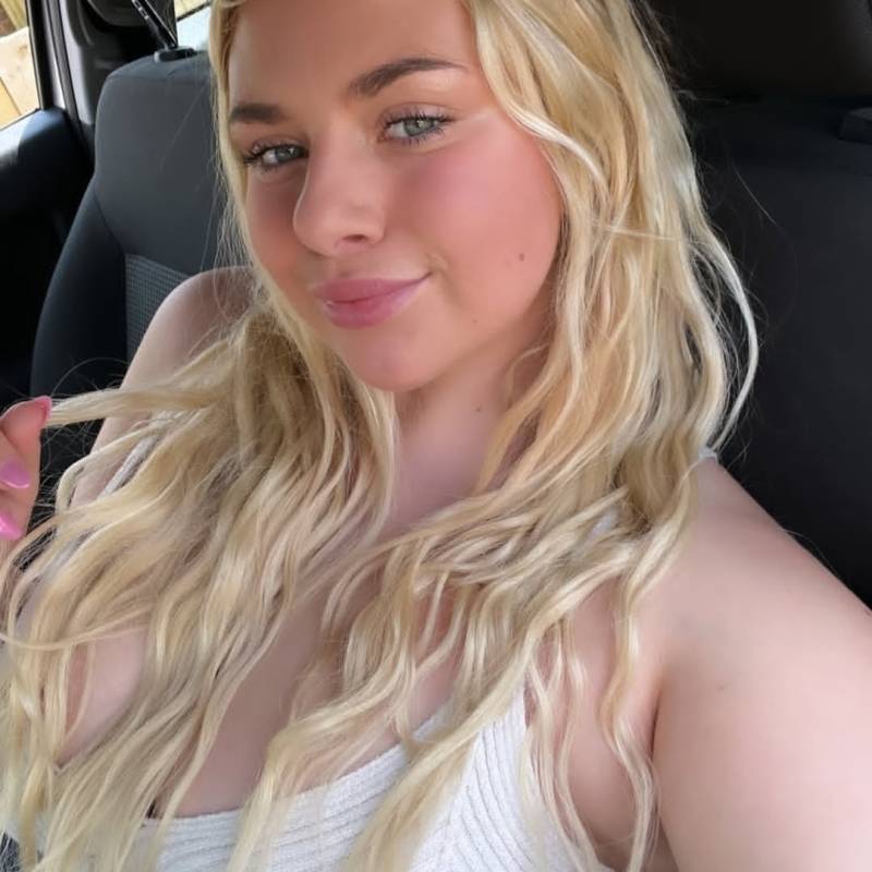 Meet Britta, 28 Female from Bruxelles, Belgium - Free Online Dating at AhhDate