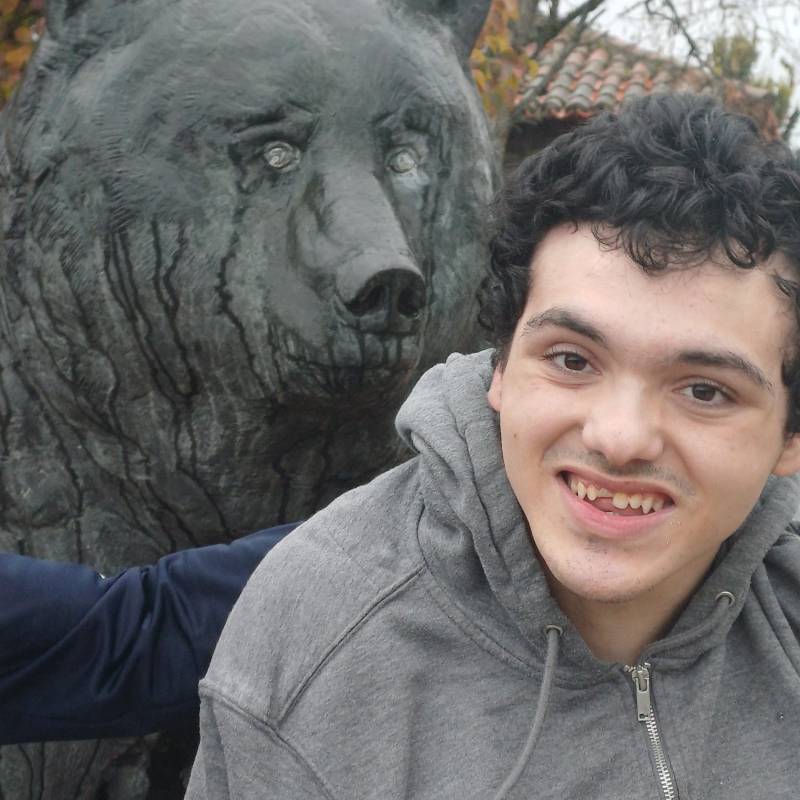 Meet Ismael, 22 Male from Montejo de la Sierra, Испания - Free Online Dating at AhhDate