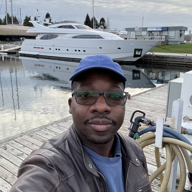 Meet Conrad, 36 Male from Totonto, Canadá - Free Online Dating at AhhDate