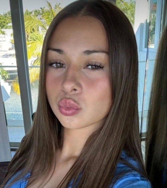 Dating in Los Angeles: Annabelle. 24 years old. Free Online Dating.