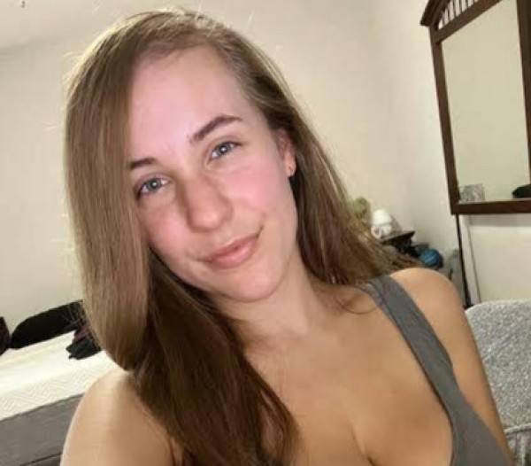 Dating in Greece: Isabella mary. 26 years old. Free Online Dating.