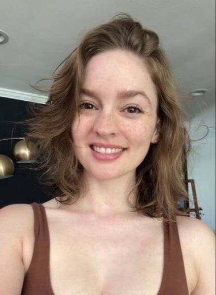 Dating in Munich: Jessica. 34 years old. Free Online Dating.