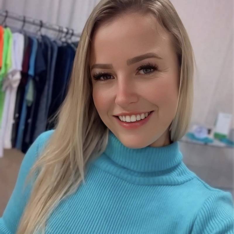 Dating in Amsterdam: Jessica. 33 years old. Free Online Dating.