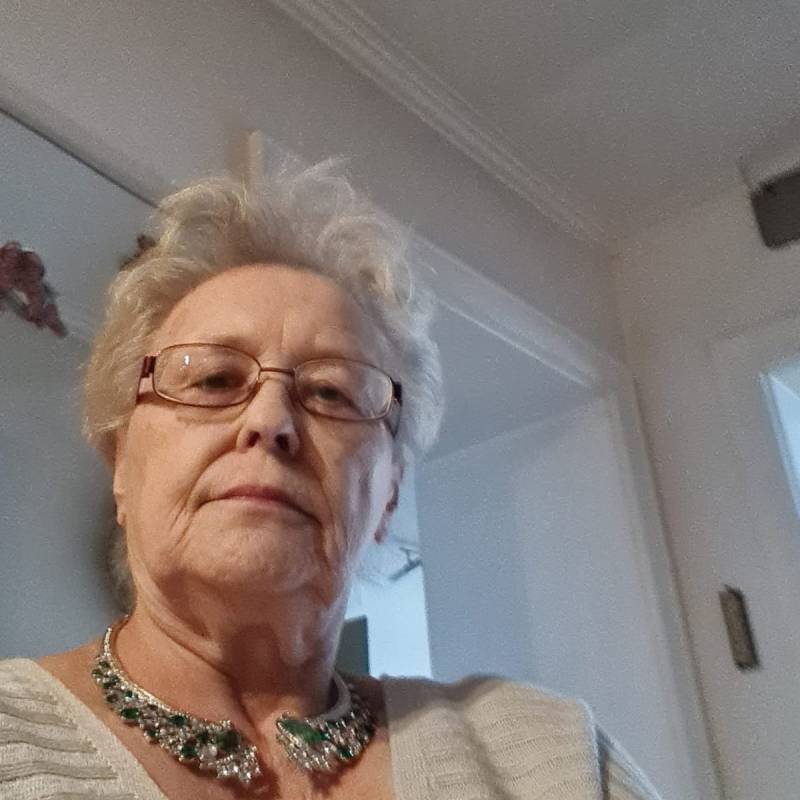 Dating in Finland: Sandra koster. 47 years old. Free Online Dating.