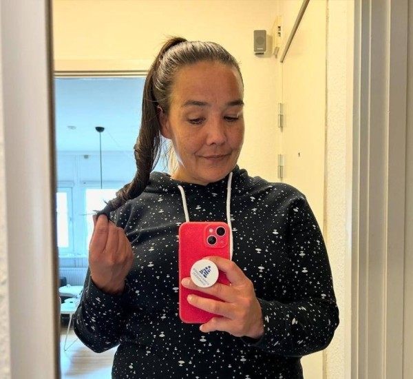 Dating in Los Angeles: Sarah. 47 years old. Free Online Dating.