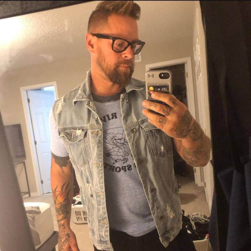 Dating in Ontario: Mr B. 44 years old. Free Online Dating.