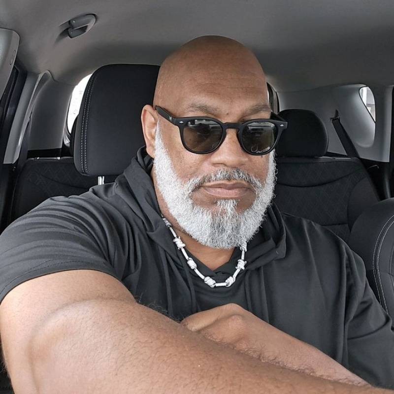 Dating in California: King. 30 years old. Free Online Dating.