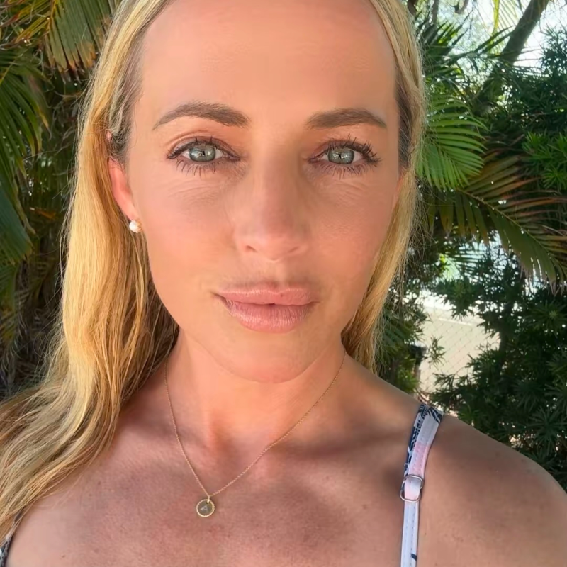 Dating in English: Sonia. 35 years old. Free Online Dating.