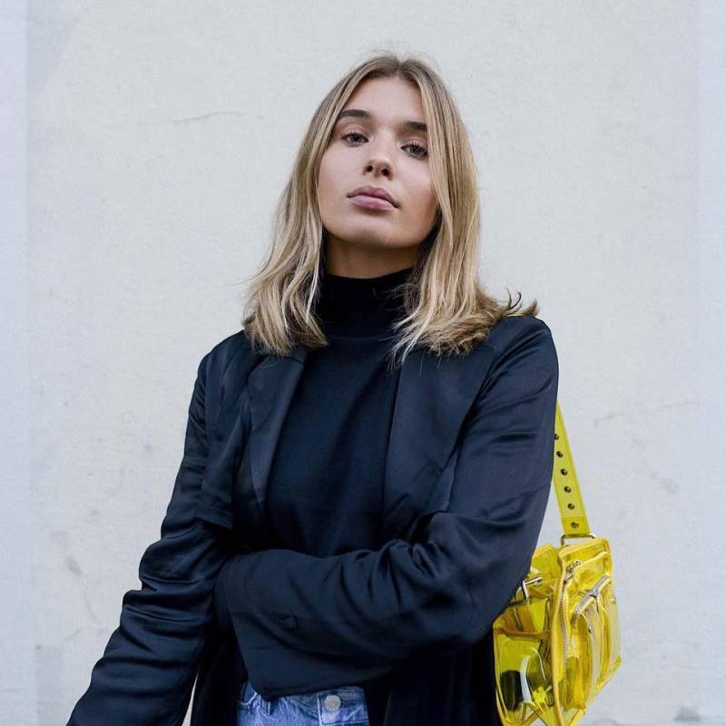 Dating in Manchester City: Anny. 33 years old. Free Online Dating.