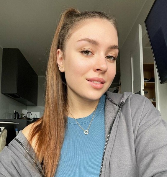 Dating in New York: Diana. 40 years old. Free Online Dating.