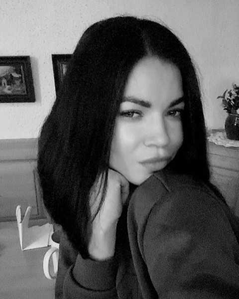 Dating in Obertsdorf: Maria. 36 years old. Free Online Dating.