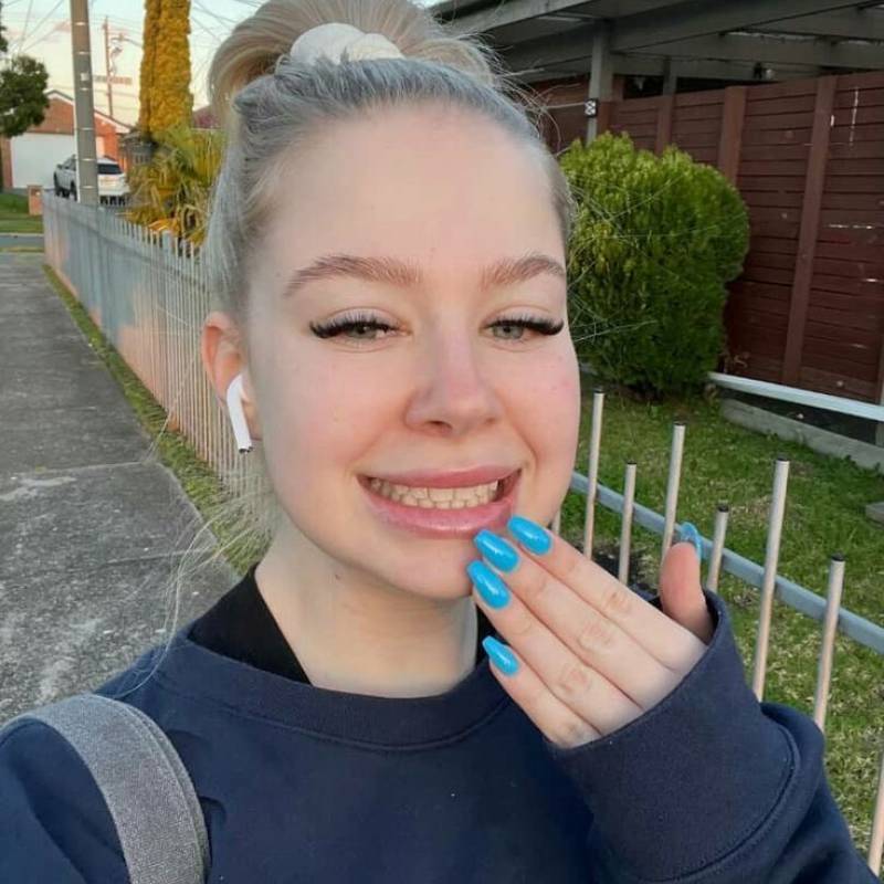 Dating in Vienna: Julie Lynn. 20 years old. Free Online Dating.