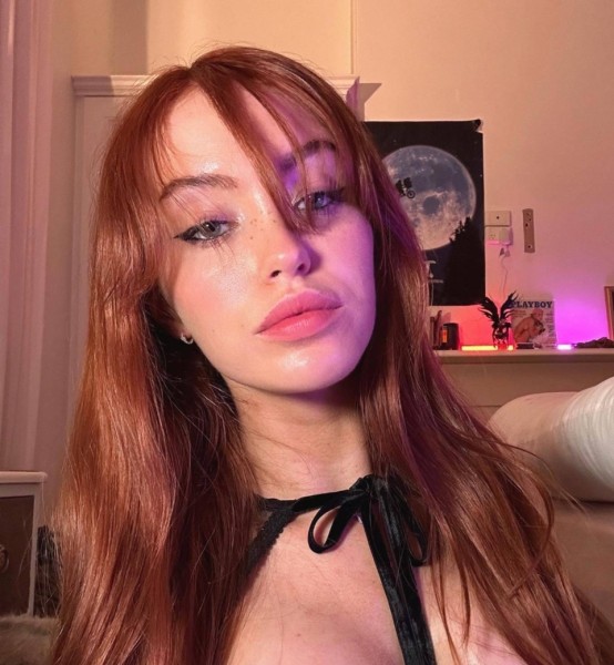 Dating in Houston: Zoey Luna. 24 years old. Free Online Dating.