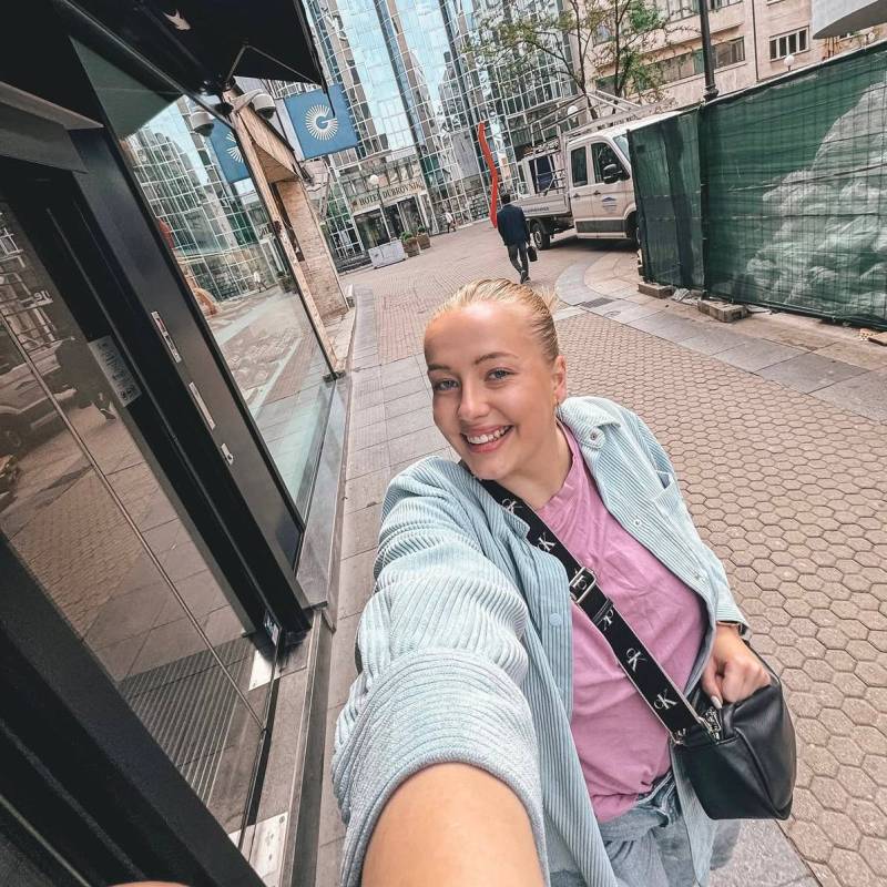 Dating in Baviere: melodielea. 40 years old. Free Online Dating.