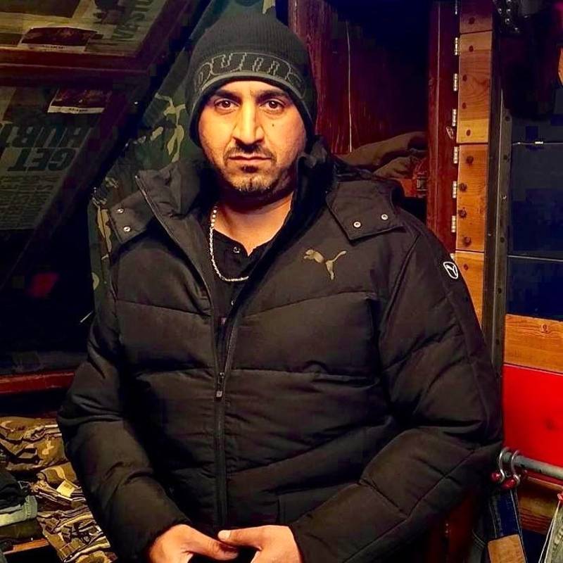 Dating in Belfast: Alexander. 55 years old. Free Online Dating.