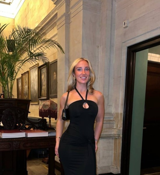 Dating in London England: Friedel Kammler. 28 years old. Free Online Dating.