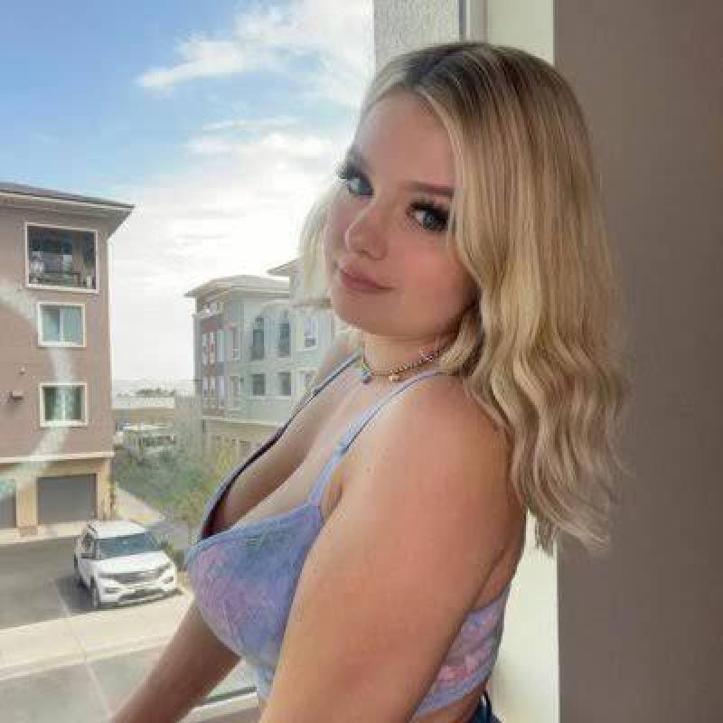 Dating in United States: Victoria Carmichael. 25 years old. Free Online Dating.
