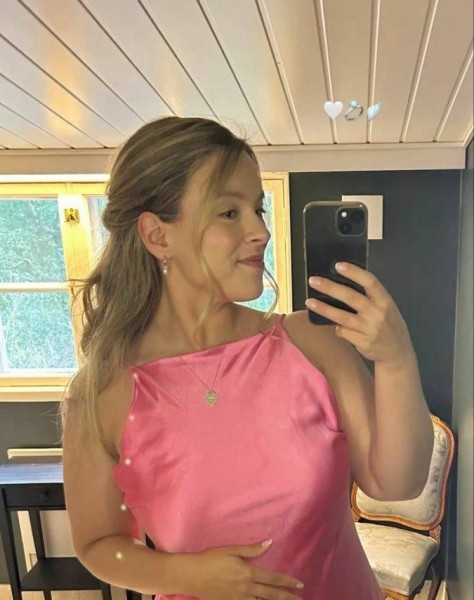 Dating in Alabama: Helena. 35 years old. Free Online Dating.