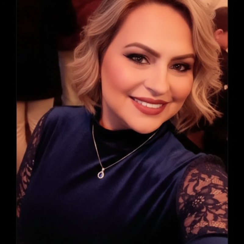 Dating in New York: laura. 45 years old. Free Online Dating.