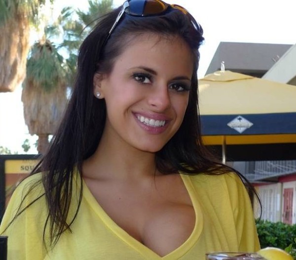 Dating in Clovis: Linda Dell. 39 years old. Free Online Dating.