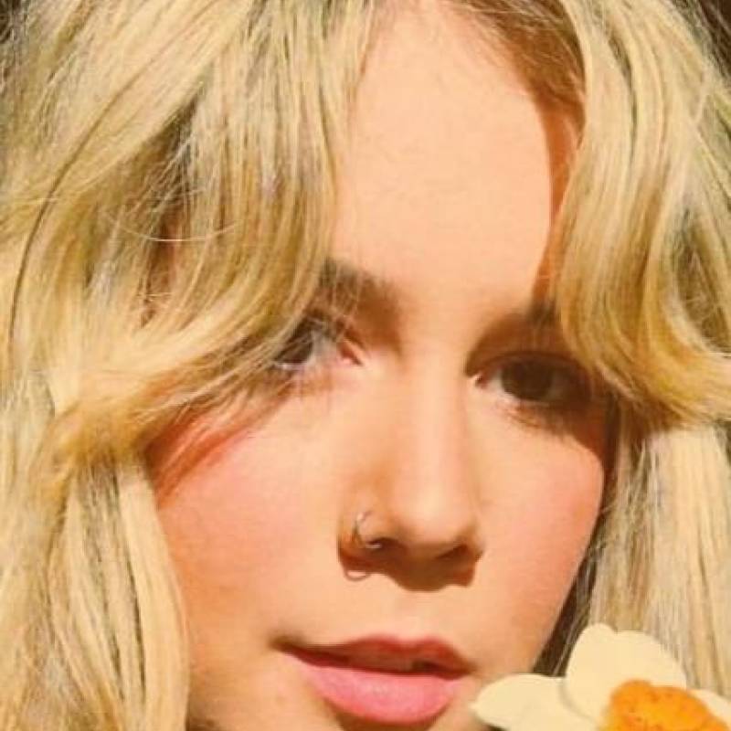 Dating in Illinois: Rose. 40 years old. Free Online Dating.