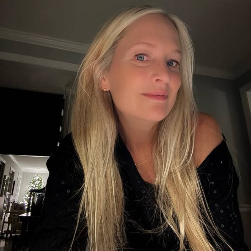 Dating in Denver: Yolanda. 50 years old. Free Online Dating.