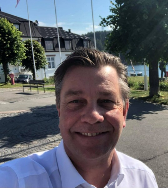 Dating in Brussels: Alexander. 67 years old. Free Online Dating.