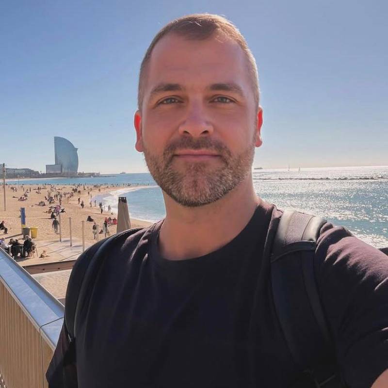 Dating in California: Marsen. 49 years old. Free Online Dating.