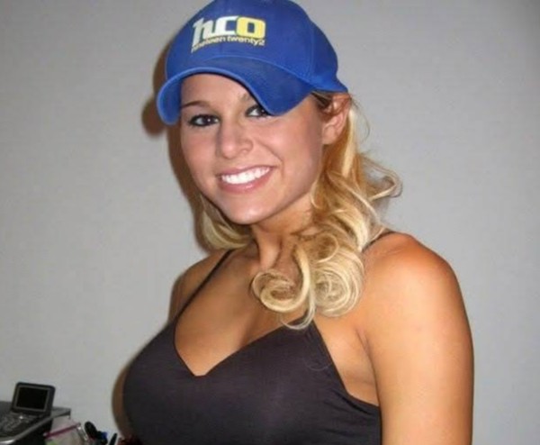 Dating in Winfield: Bella. 33 years old. Free Online Dating.