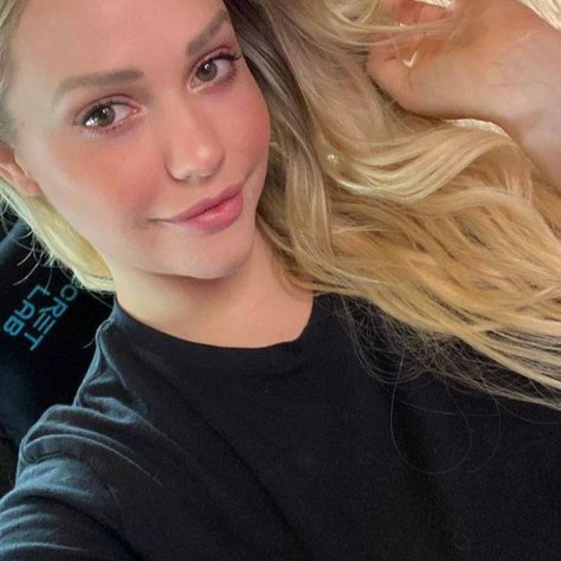 Dating in Brentwood: Mary. 39 years old. Free Online Dating.