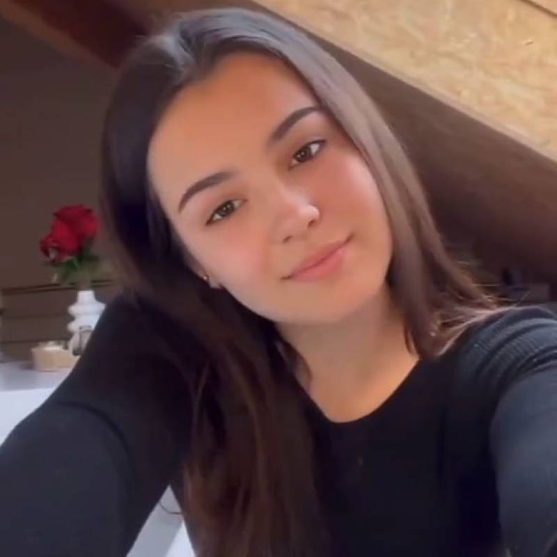 Dating in Orlando: Olivia. 28 years old. Free Online Dating.