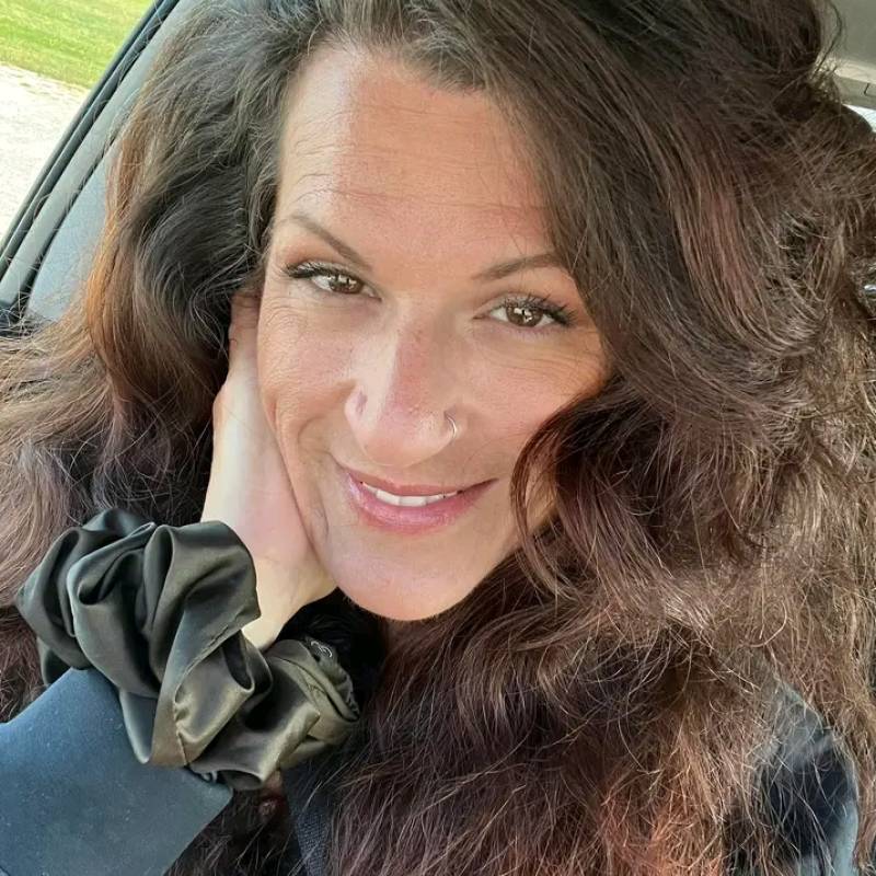 Dating in Elmira Ny: Angie D Blake. 41 years old. Free Online Dating.