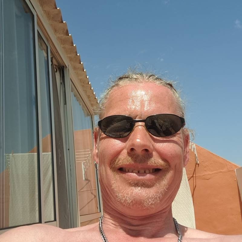Dating in Calpe: jon. 54 years old. Free Online Dating.