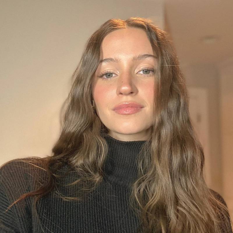 Dating in Los Angeles California: Mia. 36 years old. Free Online Dating.