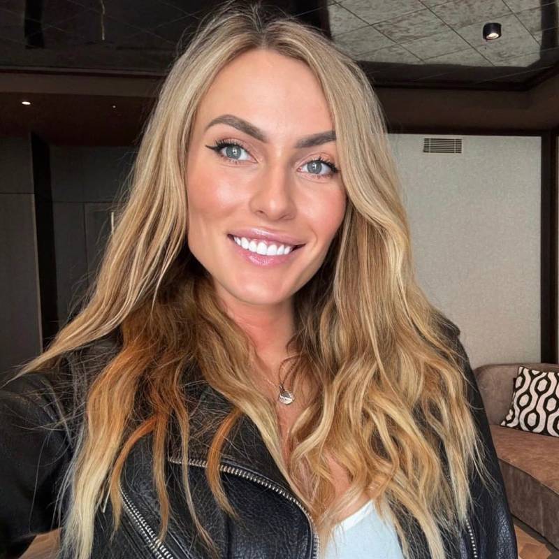 Dating in Sydney: mina. 42 years old. Free Online Dating.