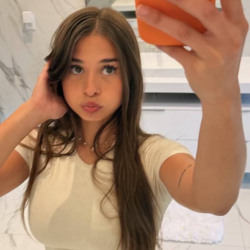 Dating in Miami: Terressa. 25 years old. Free Online Dating.