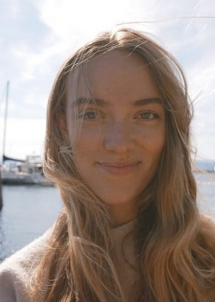 Dating in Manchester: Katarina. 34 years old. Free Online Dating.