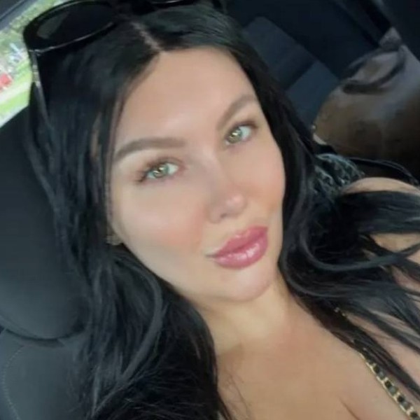 Dating in English: Mel. 36 years old. Free Online Dating.
