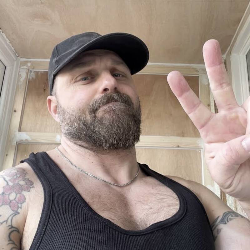 Dating in Amsterdam: Ian. 42 years old. Free Online Dating.