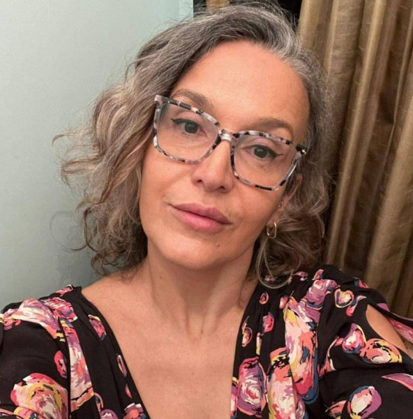 Dating in London: Kate. 58 years old. Free Online Dating.