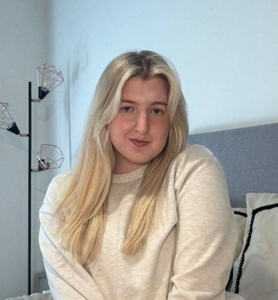 Dating in Gary Indiana: Amie. 35 years old. Free Online Dating.