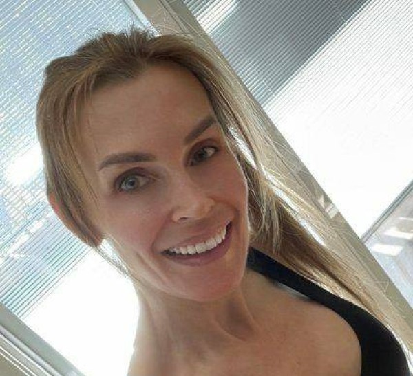 Dating in toronto: tanya. 47 years old. Free Online Dating.