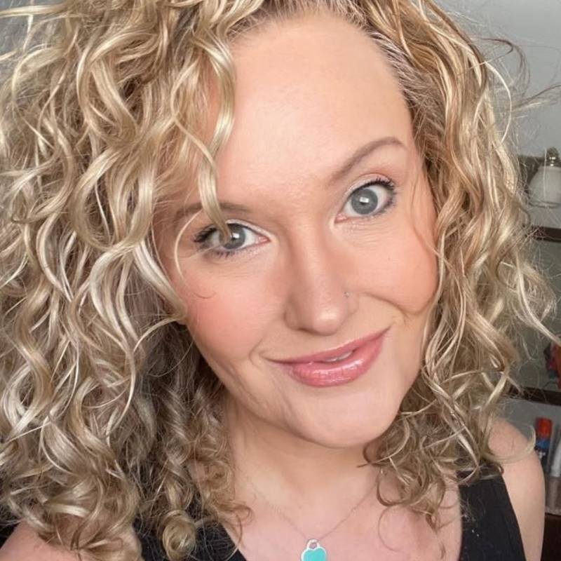 Dating in Melbourne: Emily. 44 years old. Free Online Dating.