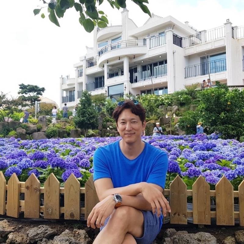 Dating in Hobart: wanglee. 54 years old. Free Online Dating.