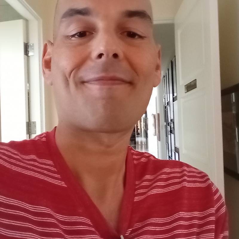 Dating in Palm Springs: Clue. 45 years old. Free Online Dating.