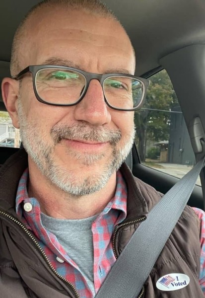 Dating in Berlin: Ben Henry. 61 years old. Free Online Dating.