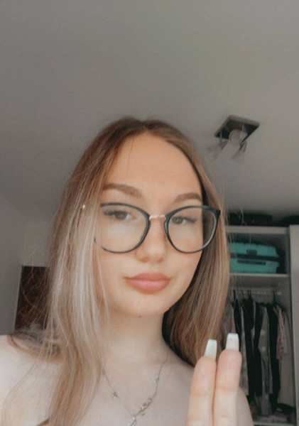 Dating in Los Angeles: Aish. 31 years old. Free Online Dating.