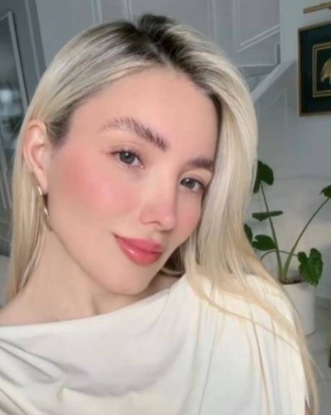 Dating in Los Angeles: Mia Sofia. 39 years old. Free Online Dating.